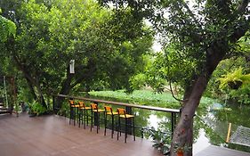 Banmai87 Guest House บ้านไม้87 เกสต์เฮ้าส์